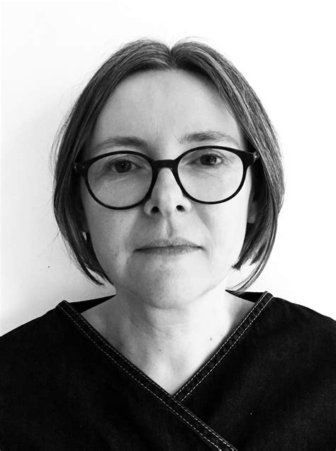Melanie Walsh's Instagram, Twitter & Facebook on IDCrawl