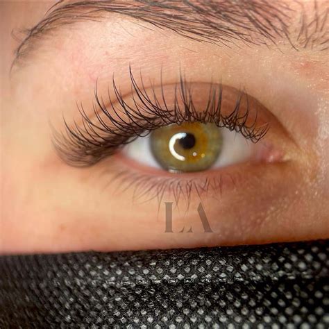 Eyelash Extensions Styles: Choose Best for Your Eye Shape