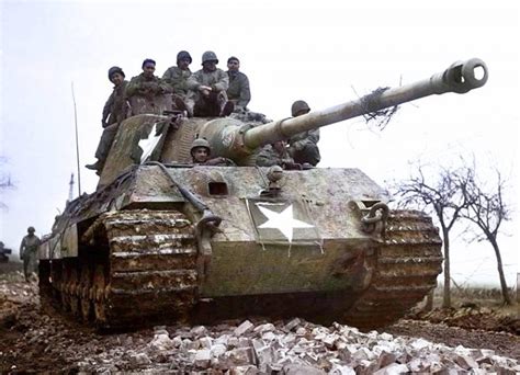 This Panzer VI Tiger II ‘Königstiger’ (Turret Nº 2-11) from the 2 ...