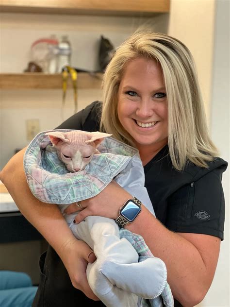 Home | Veterinarian in Montgomery, TX | Spring Hill Animal Hospital