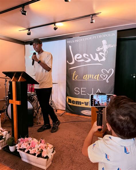 Deus Ama Quem Dá Com Alegria 4