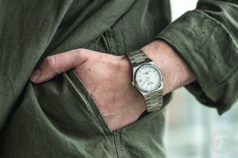 【F】 Hands-On: Tissot PRX 35mm Automatic