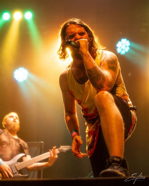 band  performance photography eric atticus photography