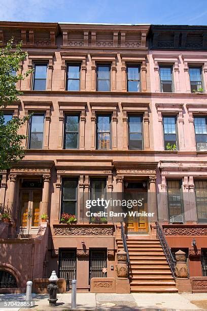 Harlem Brownstones Photos and Premium High Res Pictures - Getty Images