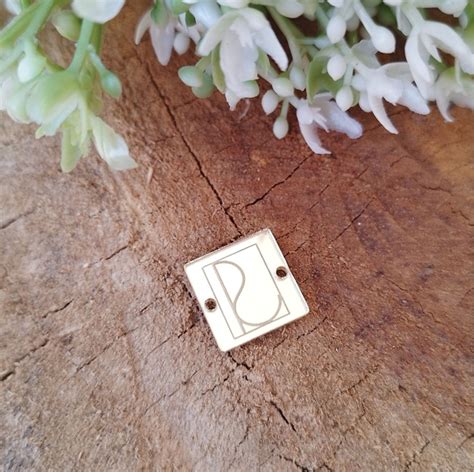 MINE ETIQUETA DE ACRÍLICO QUADRADA DOURADA - 1,5CM