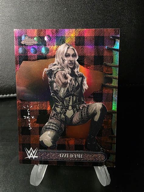 Izzi Dame 2025 Topps Chrome WWE x Cactus Jack #82 Aqua Shimmer