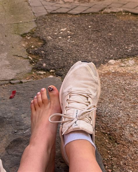 Alessandra Mele's feet