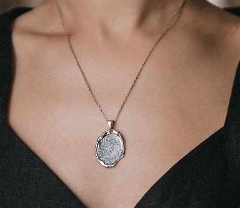 Кулон Отпечаток на цепочке – Jam Jewelry