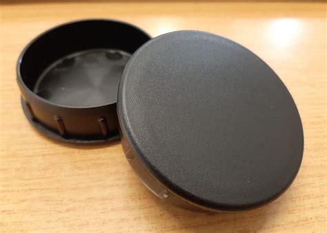 mm  insert plug abc plastics cc