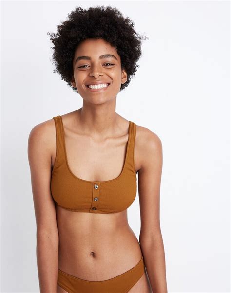 8 Hot Sexy Alice Henley Bikini Pics