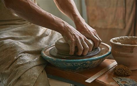 pottery learn   history  pottery