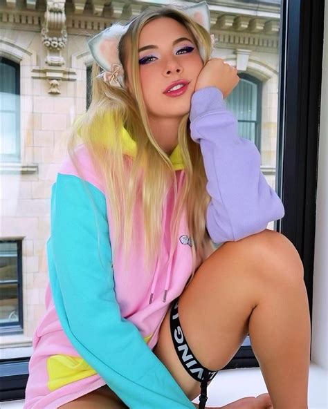 Some of Dessyy's latest photos! Always bold and bad. 😂😜 : r/Dessyyc