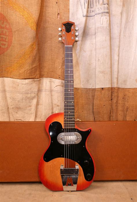 1957 Magnatone Mark III Sunburst > Guitars Electric Solid Body ...