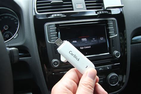 Internet w samochodzie - jak z samochodu zrobić connectedcar?