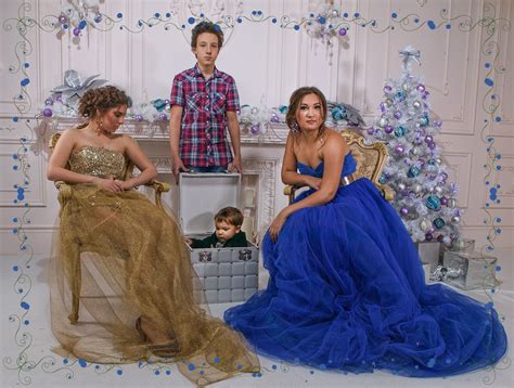 Shelena Accessories - Комплект брошей: буква «O» и корона 👑. Возможен