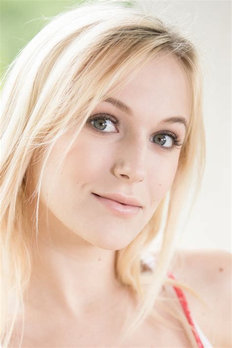 Aislin - Profile Images — The Movie Database (TMDB)