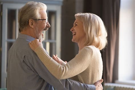 4 Benefits of Dancing For The Elderly - Discovery Village