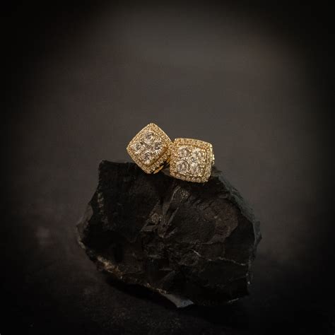 Rich Papi – Gold Dealers