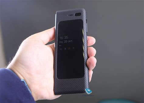 Mobile-review.com Опыт эксплуатации Galaxy Fold – девять месяцев плюс три