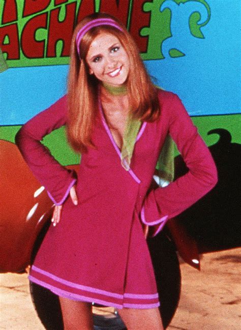Sarah Michelle Gellar Confirms 'Scooby-Doo' Had Daphne, Velma Kiss