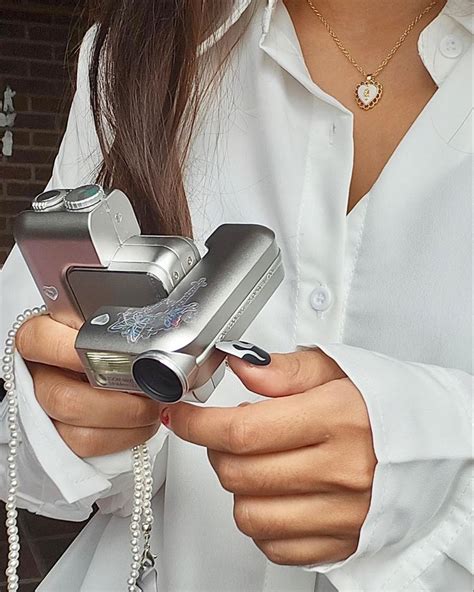 Nikon Coolpix SQ ⊹꧂ | Retro camera, Retro gadgets, Cute camera