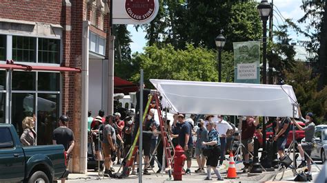 Kaling's 'Sex Lives of College Girls' filming at Vassar