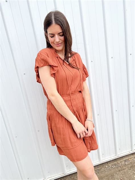 RD Style Pania Ruffle Dress - Baked Clay – Hallow Clothing Co.
