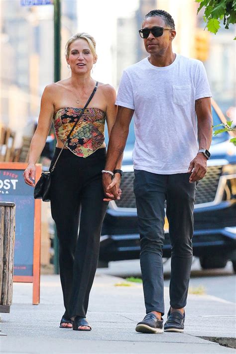 Amy Robach and T.J. Holmes Hold Hands During Bar-Hopping Date Night