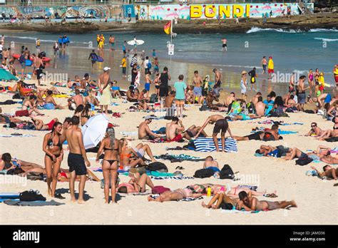 A crowded Bondi beach on a summer's day. Sydney, NSW. Australia Stock ...