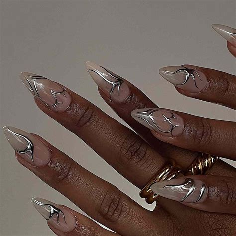 10 Molten Metal Nail Ideas That Put a Maximalist Spin on the Chrome Mani