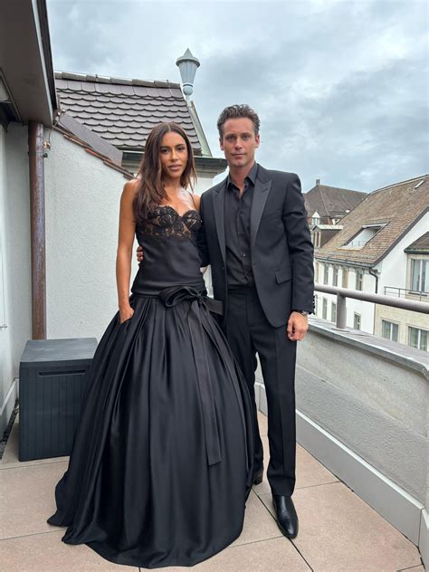 Marina Morena e Bastian Baker brilham no tapete vermelho do Festival de