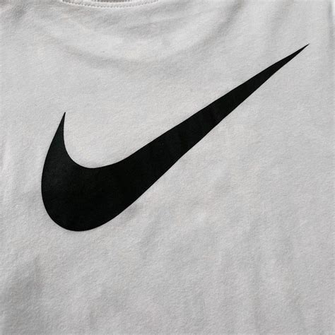 NIKE SWOOSH on Carousell