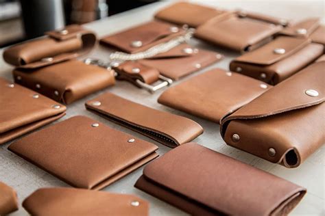 buy  price  handmade leather long wallets arad branding