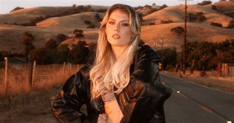 Dasha Reflects On Her 'Insane' Year Of Success And The Stories Behind ...