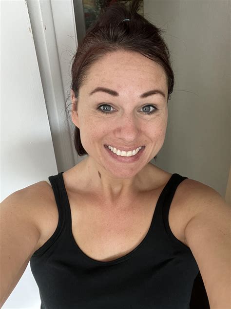 Happy, but tired mom face:)💕😘💋 : r/Faces