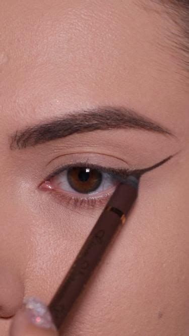 Pencil @viviennesabo Liner Virtuose Kajal 02 Palette @viseart @viseart ...