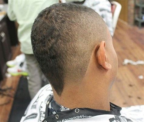 20 variations de Buzz Cuts avec différentes longueurs et détails ...