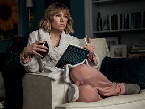 Kristen Bell previews Netflix parody 'The Woman in the House