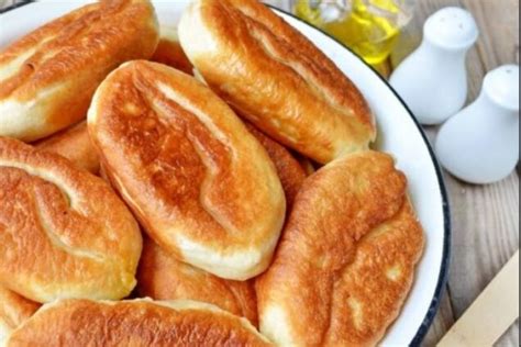Смажені пиріжки - рецепт приготування з фото та видео