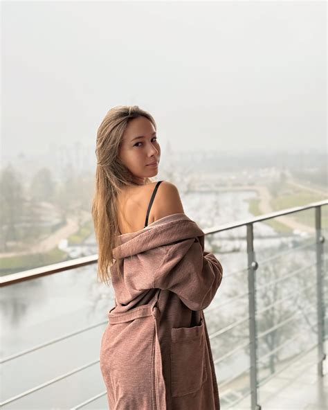 Sophia Reese (@sophiareese_) • Instagram photos and videos