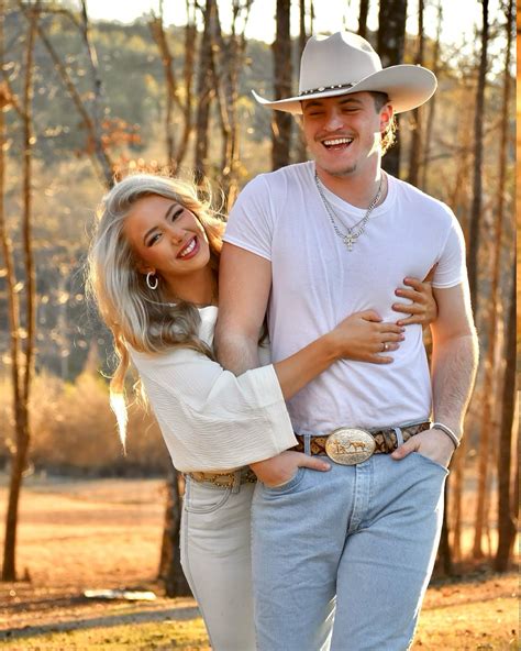 SAVANNAH BROOKE BROWN (@savannahbrookebrown) • Instagram photos and videos