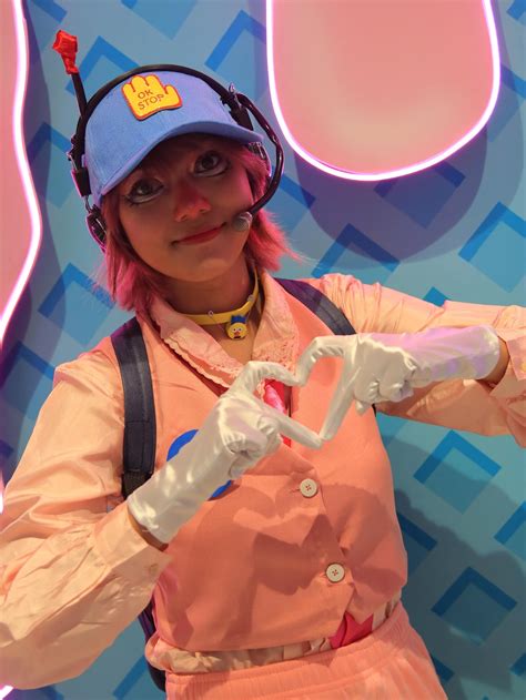 The Little Warren Cosplay That's Setting New Standards! - oebb4ge