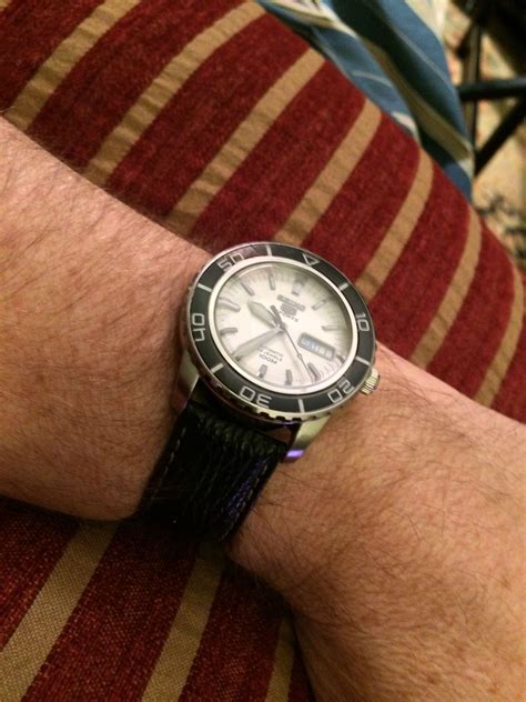 WHITE FACED DIVE WATCHES: What do you have? Rugged? yet unique? | Page