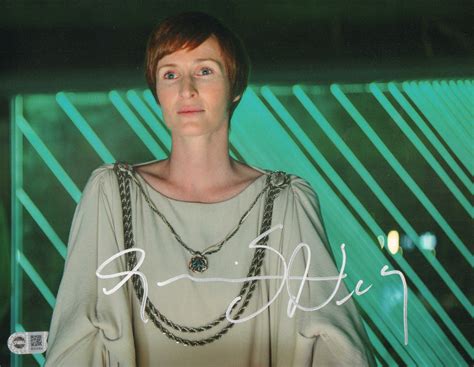 Genevieve O'Reilly as Mon Mothma in Rogue One: A Star Wars Story (SWAU ...