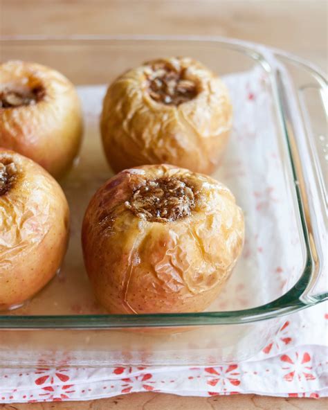 7 Tips for Making Baked Apples in the Microwave | Kitchn