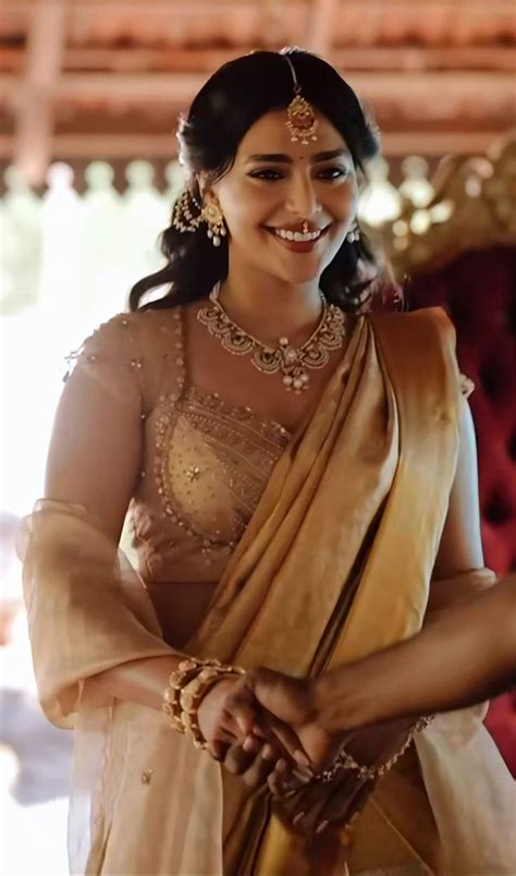 aishwarya lekshmi actress wedding  aishwarya lekshmi outfits