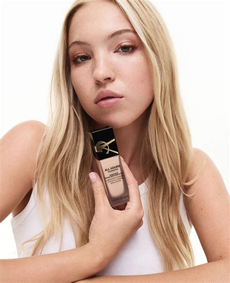 Лила Мосс стала амбассадором YSL Beauty