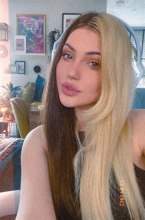 djarii on Twitter: "Meow, miau, mrow or nya? Debate at https://t.co