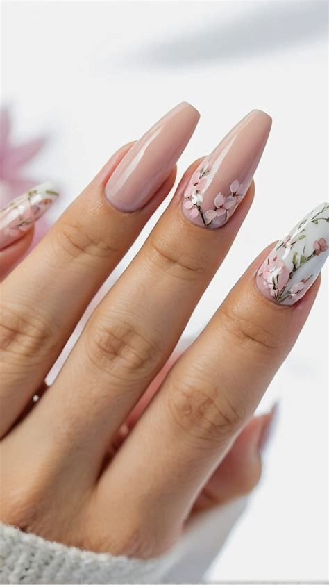 hottest colors  spring nail art