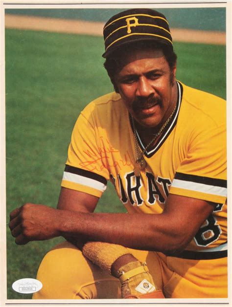 Willie Stargell Signed Pittsburgh Pirates 7.5x10.25 Magazine Photo (JSA ...